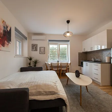 Saint George Apartment Ioannina Extérieur photo